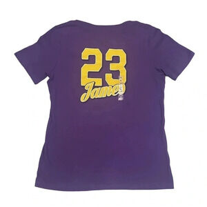 Los Angeles Lakers LeBron James #23 New Era Women's Graphic V Neck T - Size M